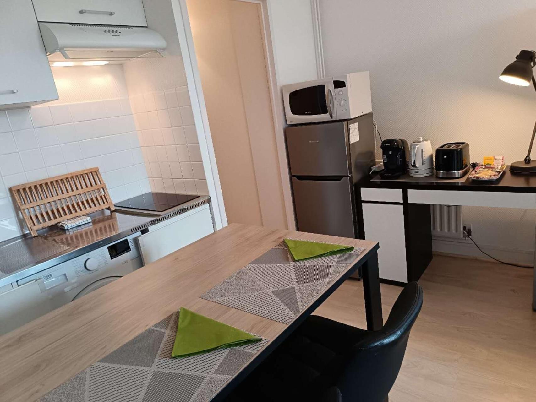 Appartement A Orleans Au Calme Avec Parking Gratuit, Balcon Et Ascenseur Kültér fotó